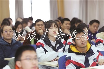 教得活、学得嗨滚动式灯箱 金中“生命课堂”获赞